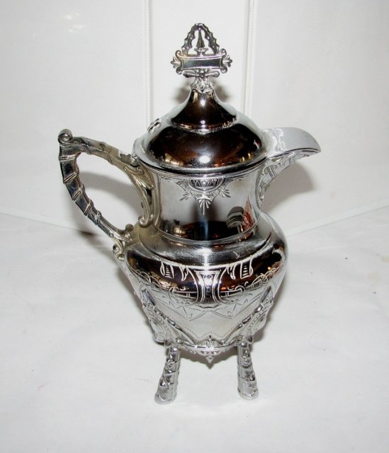 ELEGANT SILVERPLATE TEAPOT