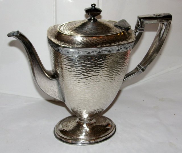 GORGEOUS VINTAGE SILVERPLATE TEAPOT