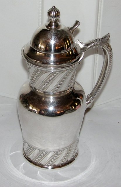 BEAUTIFUL VINTAGE SILVERPLATE CREAMER