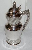BEAUTIFUL VINTAGE SILVERPLATE CREAMER