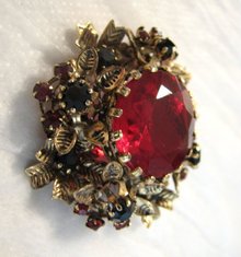 Vintage Red Stone Floral Brooch