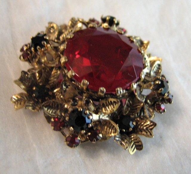 Vintage Red Stone Floral Brooch