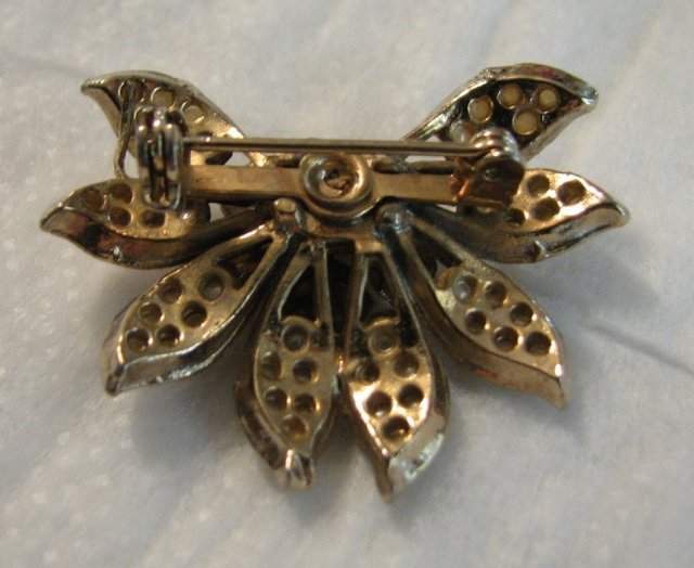 Classic 1940's Seed Pearl Brooch