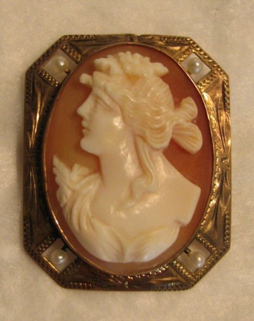 19th Century Left Facing Shell Cameo Brooch with Seed Pearl Accents