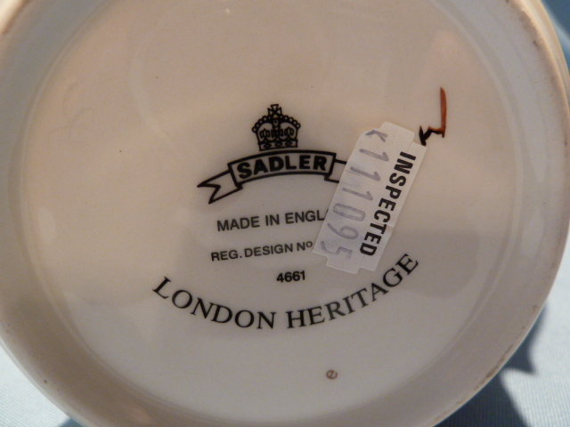 SADLER OF ENGLAND LONDON HERITAGE WINDSOR CASTLE TEAPOT TEA POT