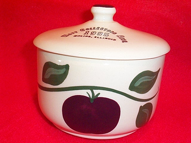 WATT POTTERY APPLE GREASE JAR WATT Collectors Assoc. 1995 Apple Grease Bowl