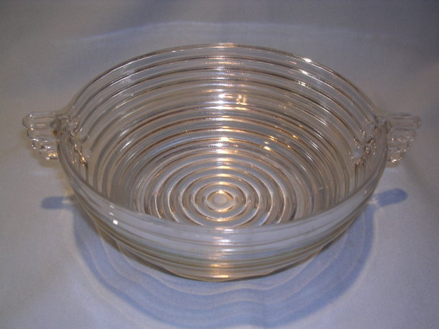 ANCHOR HOCKING DEPRESSION GLASS MANHATTAN HORIZONTAL RIB 7 1/2 HANDLED BERRY BOWL CRYSTAL