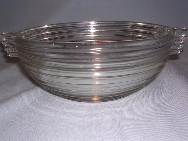 ANCHOR HOCKING DEPRESSION GLASS MANHATTAN HORIZONTAL RIB 7 1/2 HANDLED BERRY BOWL CRYSTAL
