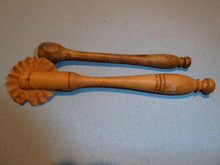 VINTAGE ALL WOOD PIE CRIMPER AND MEASURING SPOON