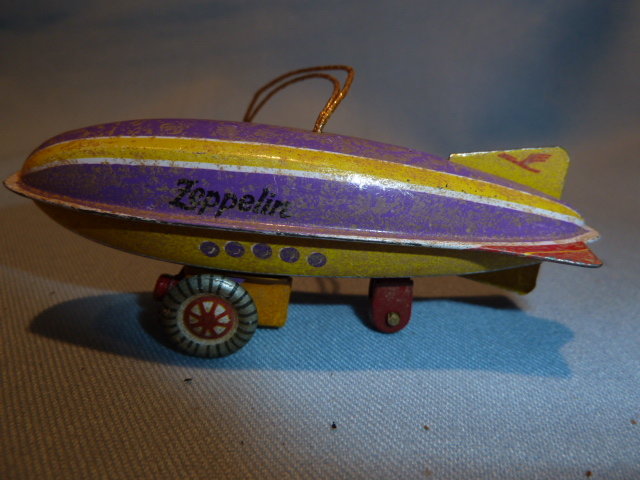 VINTAGE GERMAN ZZ TIN LITHO ZEPPELIN ORNAMENT