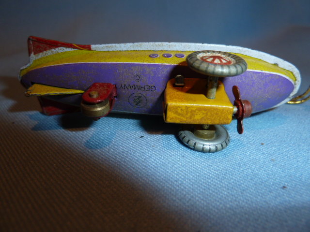 VINTAGE GERMAN ZZ TIN LITHO ZEPPELIN ORNAMENT