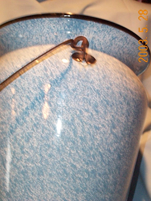 GRANITEWARE BLUE AND WHITE CHAMBER POT