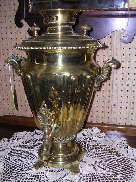 BEAUTIFUL RUSSIAN WINE GLASS SAMOVAR
