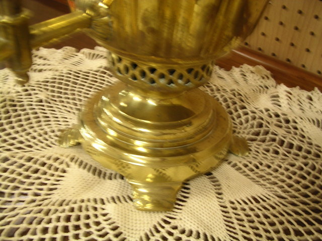BEAUTIFUL RUSSIAN WINE GLASS SAMOVAR
