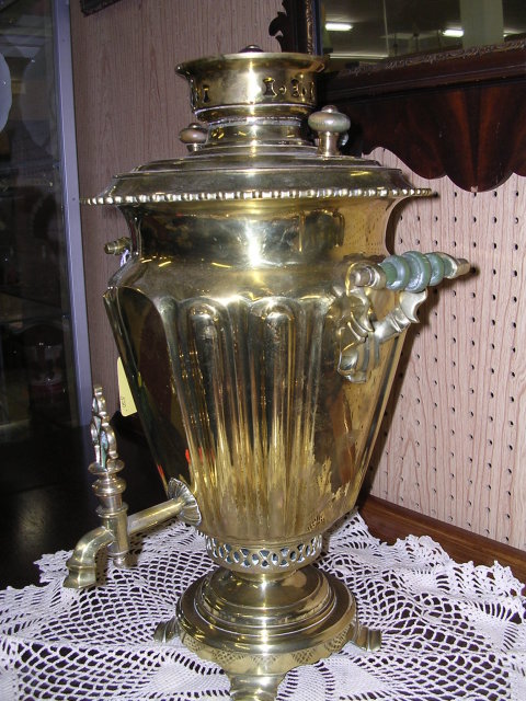 BEAUTIFUL RUSSIAN WINE GLASS SAMOVAR