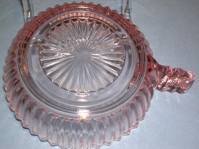 QUEEN MARY PINK DEPRESSION FOUR INCH HANDLE BOWL