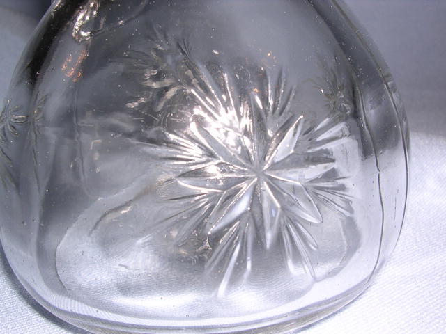 CLEAR GLASS STARBURST CRUET