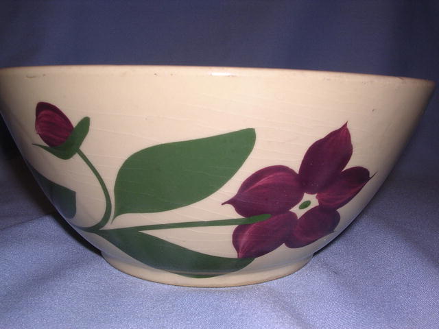 WATT POTTERY FIVE PETAL STARFLOWER #66 BOWL