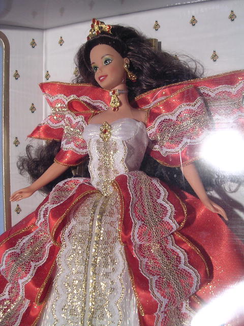 1997 SPECIAL EDITION HAPPY HOLIDAYS BARBIE CHRISTMAS DOLL NRFB