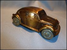 1977 VOLKSWAGEN VW GOLD BEETLE BUG METALPA ADVERTISING BANK BY BANTHRICO