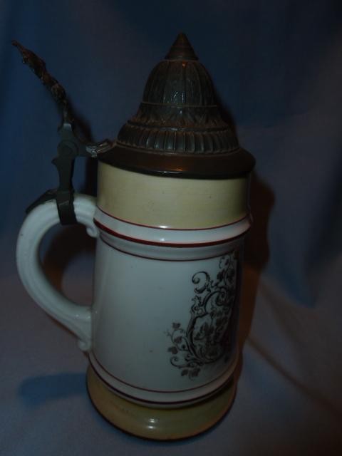 ANTIQUE GERMAN LIDDED BEER STEIN KING ON BARREL WITH LITHO BOTTOM C. 1890