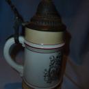 ANTIQUE GERMAN LIDDED BEER STEIN KING ON BARREL WITH LITHO BOTTOM C. 1890