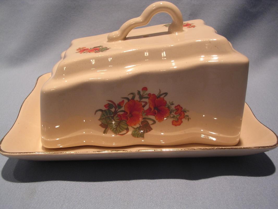 VINTAGE BEIGE PINK FLORAL CHEESE KEEPER ROMANIA