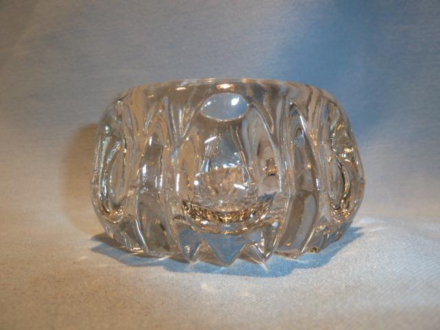 ANTIQUE HEAVY GLASS CRYSTAL THUMBPRINT DESIGN MASTER SALT