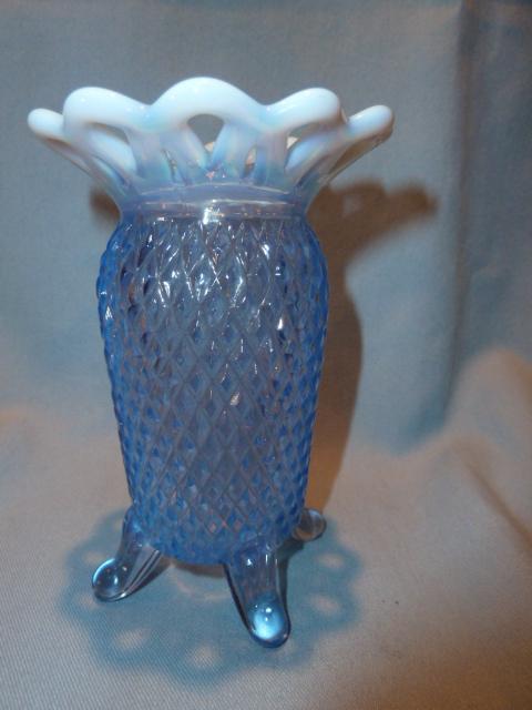FENTON DIAMOND BLUE OPALESCENT OPEN EDGE VASE