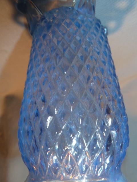 FENTON DIAMOND BLUE OPALESCENT OPEN EDGE VASE