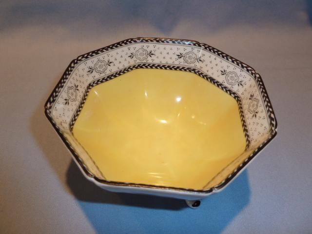ANTIQUE NIPPON MORIMURA 5 PC OCTAGON SHAPE NUT SERVING SET YELLOW