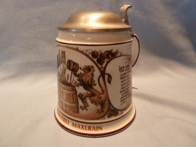 VINTAGE GERMAN SCHLOSSBRAUEREI MAXLRAIN, BAVARIA LIDDED .5L BEER STEIN