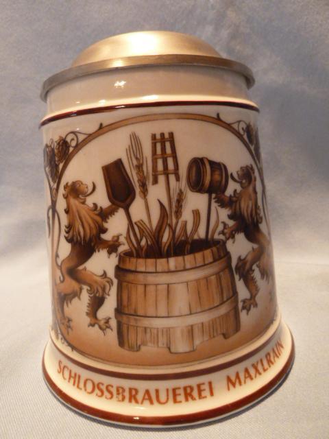 VINTAGE GERMAN SCHLOSSBRAUEREI MAXLRAIN, BAVARIA LIDDED .5L BEER STEIN