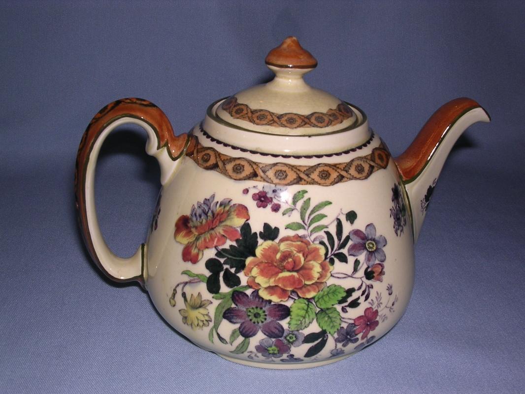 ROYAL DOULTON TEA TILE FLORAL TEAPOT D3605 ANTIQUE ENGLAND