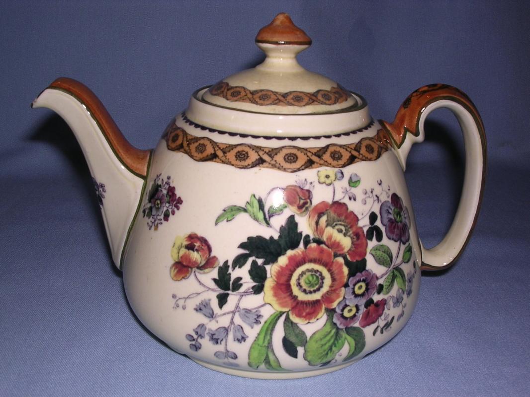 ROYAL DOULTON TEA TILE FLORAL TEAPOT D3605 ANTIQUE ENGLAND