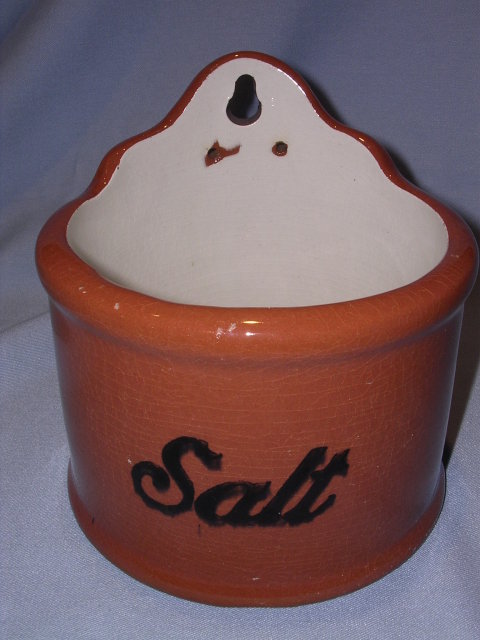 CAMBRIDGE ART POTTERY GUERNSEY GLAZED POTTERY SALT BOX