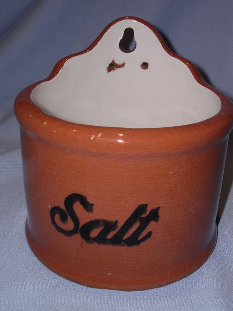 CAMBRIDGE ART POTTERY GUERNSEY GLAZED POTTERY SALT BOX