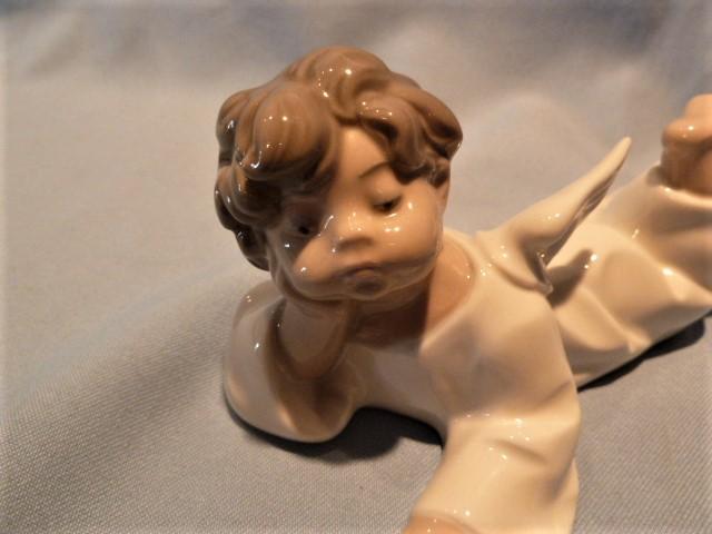 LLADRO ANGEL RECLINGING # 4541 1969