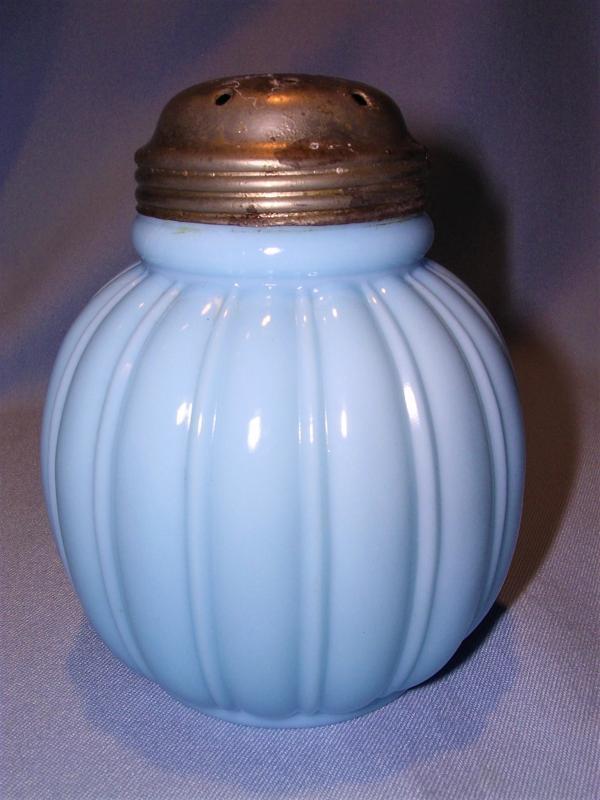 ANTIQUE MELLIGO BLUE SUGAR SHAKER MUFFINEER BY CONSOLIDATED LAMP & GLASS
