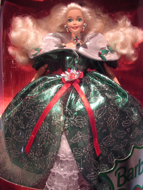 BARBIE 1995 HAPPY HOLIDAYS SPECIAL EDITION CHRISTMAS DOLL