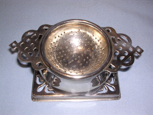 ENGLISH SILVER PLATE 2 PIECE TEA STRAINER