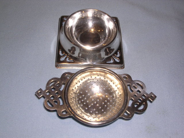 ENGLISH SILVER PLATE 2 PIECE TEA STRAINER