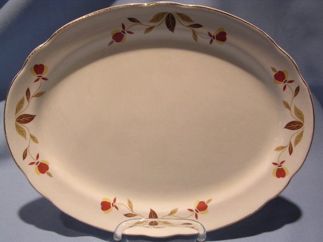 HALL JEWEL TEA AUTUMN LEAF 11 1/4