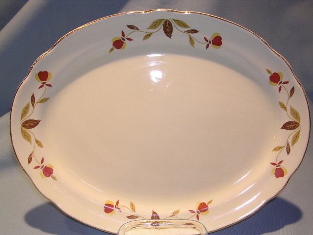 HALL JEWEL TEA AUTUMN LEAF 11 1/4
