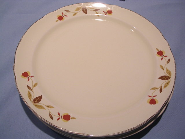 HALL JEWEL TEA AUTUMN LEAF 10 1/8