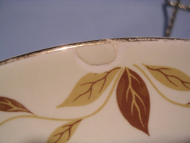 HALL JEWEL TEA AUTUMN LEAF 10 1/8