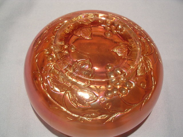 IMPERIAL GRAPE MARIGOLD CARNIVAL FIVE INCH BOWL