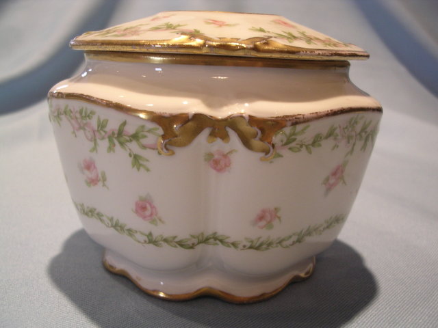 GDA HAVILAND ROSE ROSEBUD HAIR RECEIVER