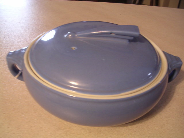 HALL CHINA SUNDIAL DELPHINIUM BLUE COVERED CASSEROLE