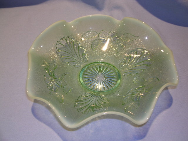 NORTHWOOD BLOSSOMS AND PALMS OPALESCENT AQUA BOWL